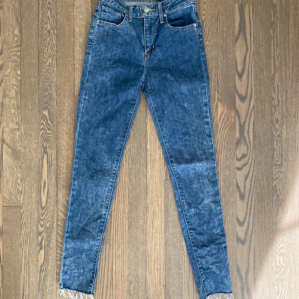 Levi’s blue denim jeans